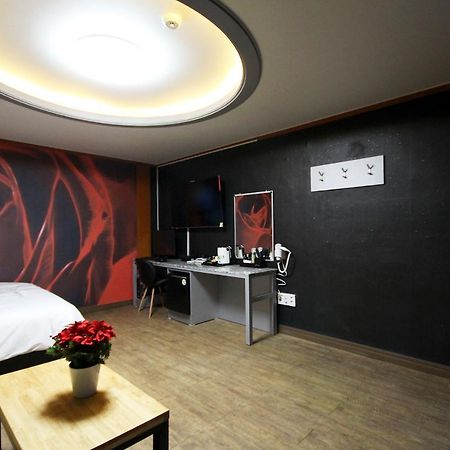 Business Hotel Busan Station Dış mekan fotoğraf