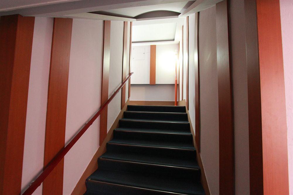 Business Hotel Busan Station Dış mekan fotoğraf