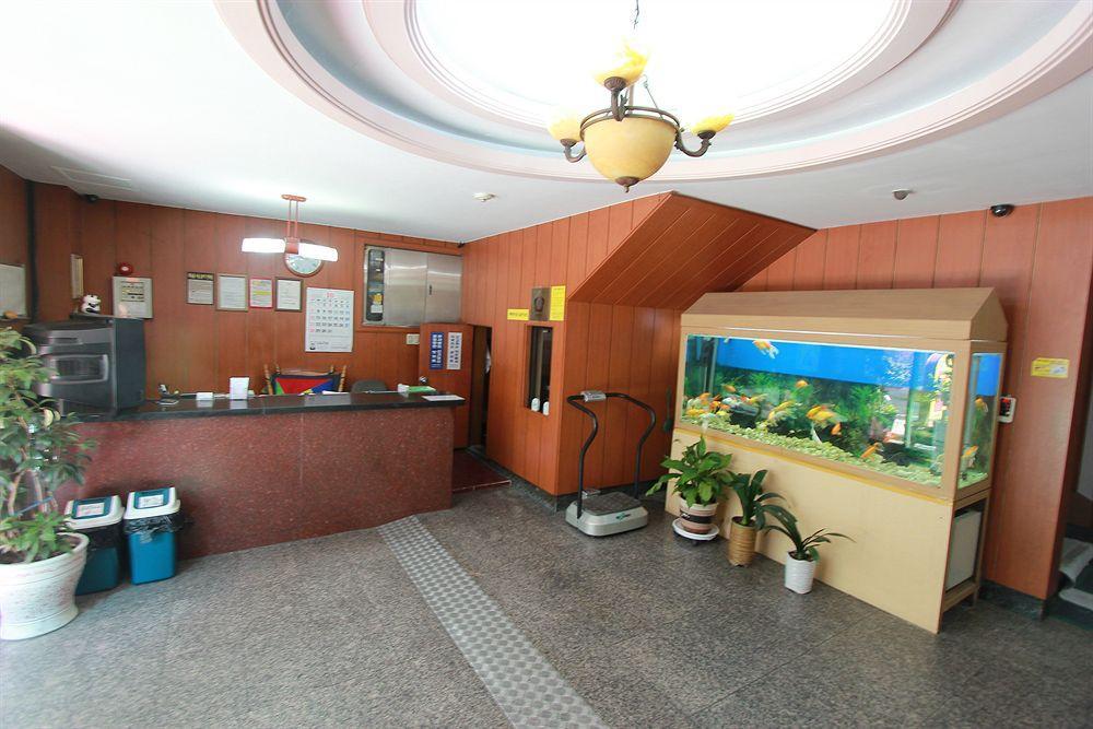 Business Hotel Busan Station Dış mekan fotoğraf