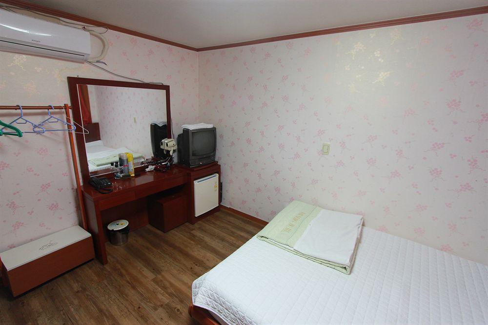 Business Hotel Busan Station Dış mekan fotoğraf