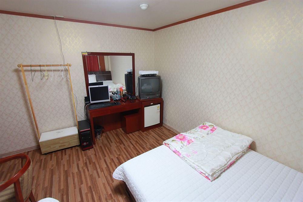 Business Hotel Busan Station Dış mekan fotoğraf