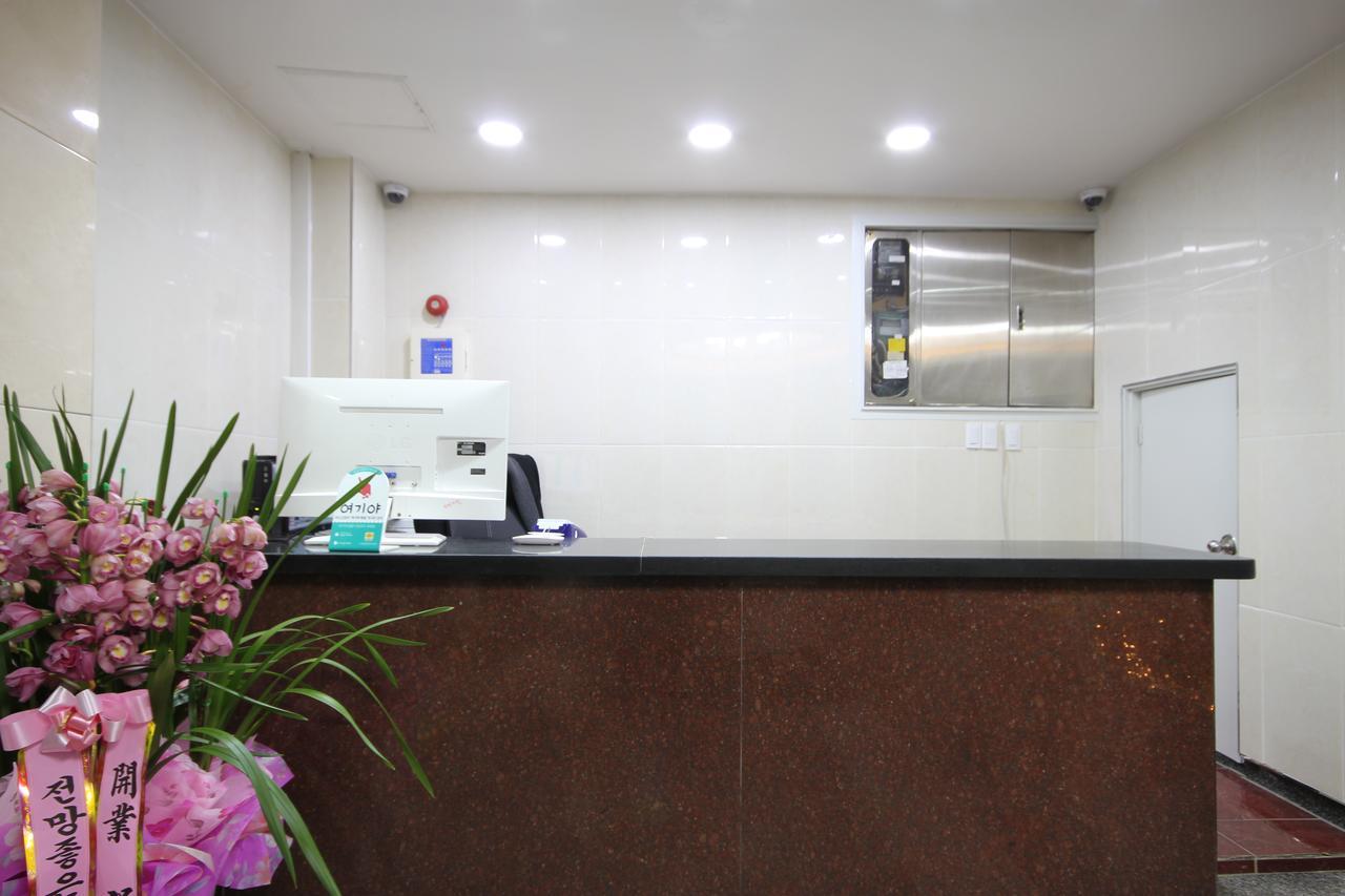 Business Hotel Busan Station Dış mekan fotoğraf